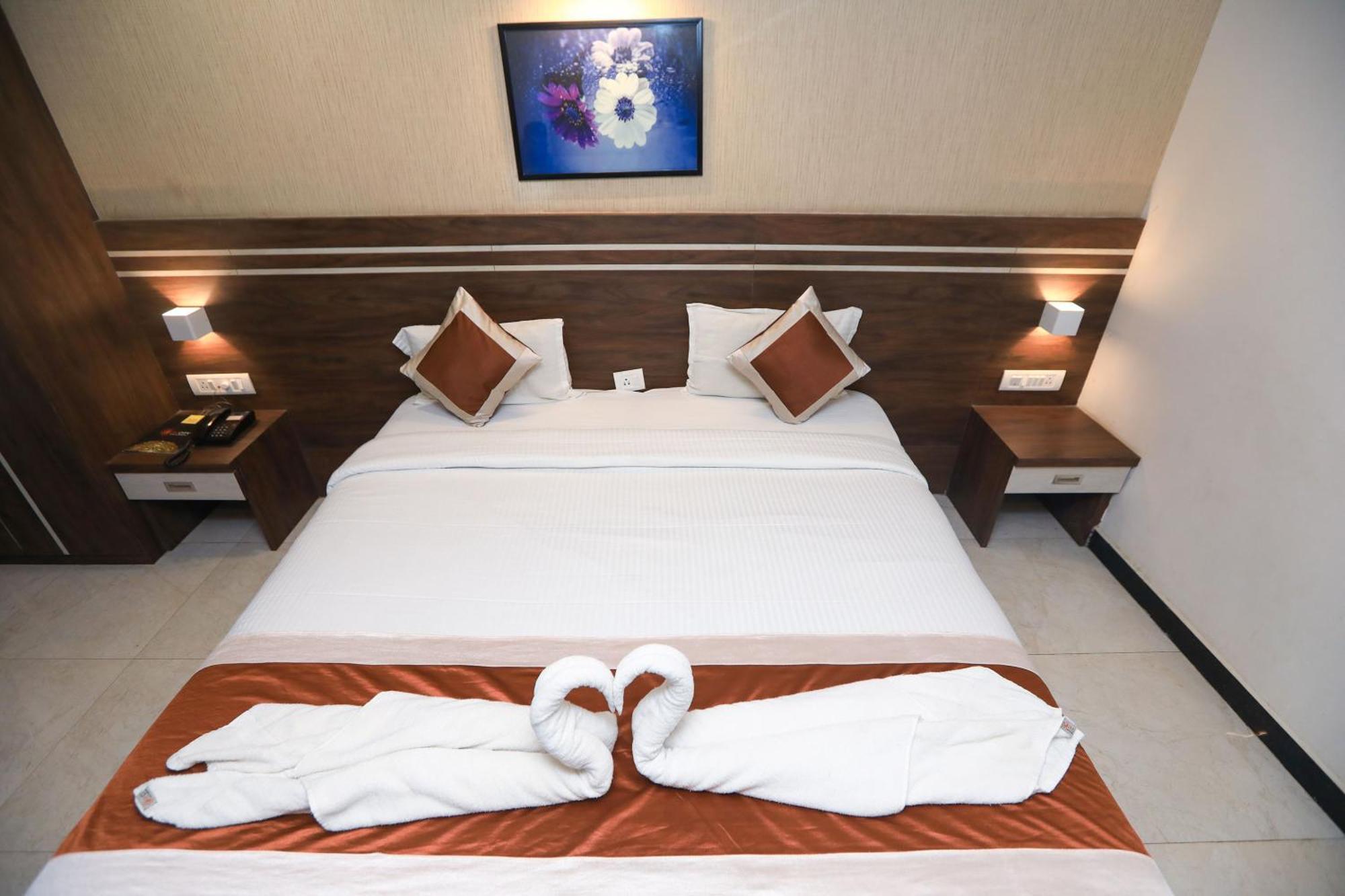 The Suncity Bhubaneswar Exterior foto