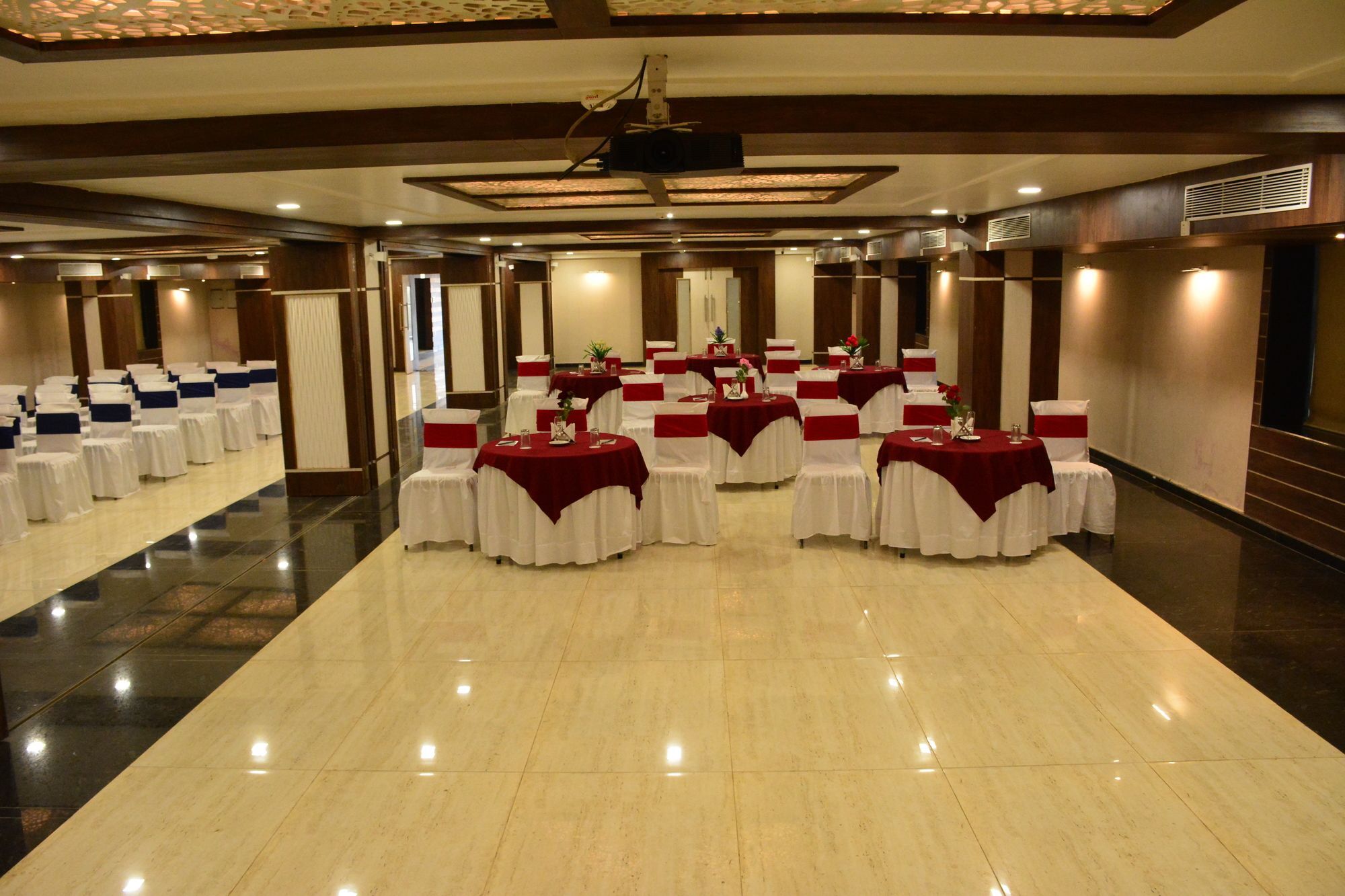 The Suncity Bhubaneswar Exterior foto